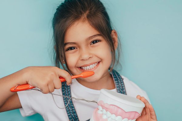 10 Tips Jaga Gusi Sehat untuk Anak-anak 10 Tips Jaga Gusi Sehat untuk Anak-anak