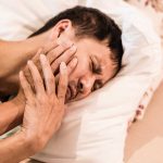 10 Hal yang Bisa Memicu Gangguan Sendi Temporomandibular (TMJ)