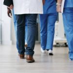 7 Cara Merawat Kaki untuk Pekerja yang Lama Berdiri